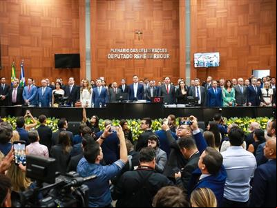 Foto da Notícia: Gisela Cardoso participa da solenidade de posse da Mesa Diretora da Assembleia Legislativa