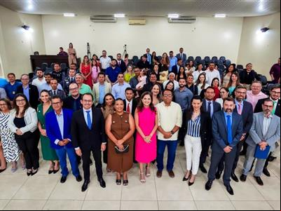 Foto da Notícia: Gisela Cardoso dá posse a diretoria da 27ª Subseção da OAB-MT liderada pela presidente Luana Costa Lico