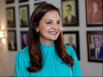 Foto da Notícia: Em cerimônia de posse de cinco novos magistrados, Gisela destaca a importância pacificadora dos juizes nas Comarcas 